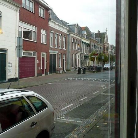 De Zilveren Karper IJsselmuiden エクステリア 写真