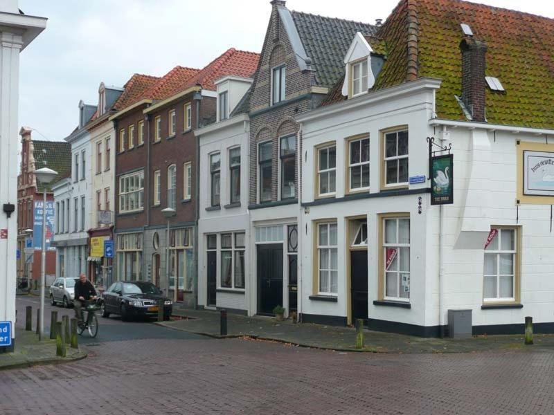 De Zilveren Karper IJsselmuiden エクステリア 写真