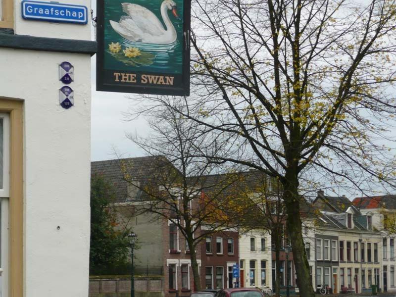 De Zilveren Karper IJsselmuiden エクステリア 写真