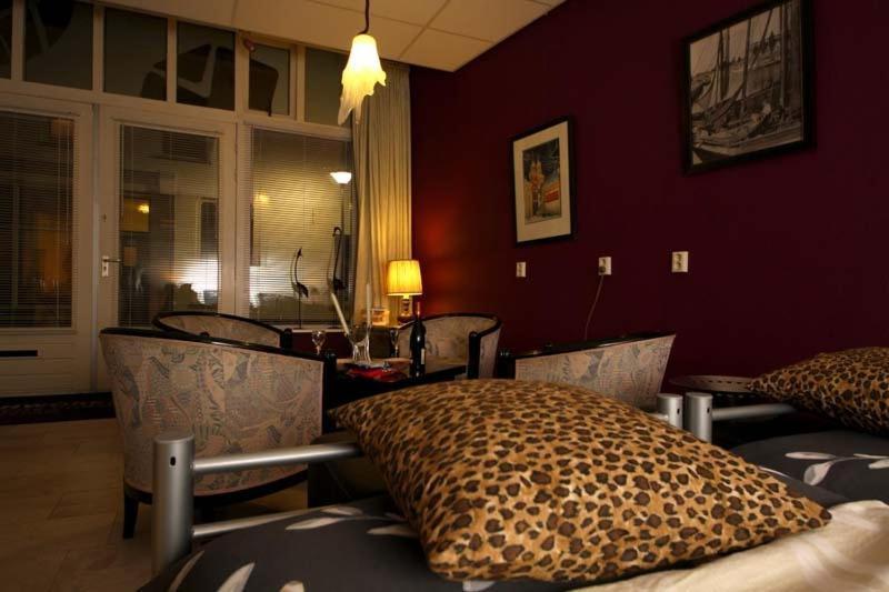 De Zilveren Karper IJsselmuiden 部屋 写真